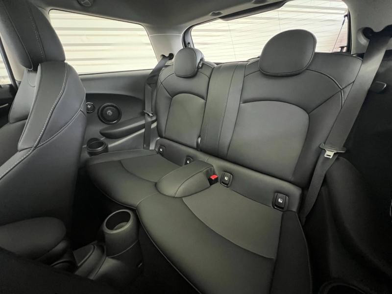 Used MINI Mini Cooper 136ch Edition Premium Plus BVA7 2023 Enigmatic Black € 26990 in Forbach