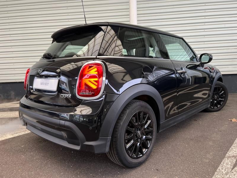 Used MINI Mini Cooper 136ch Edition Premium Plus BVA7 2023 Enigmatic Black € 26990 in Forbach