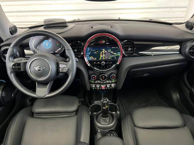 Used MINI Mini Cooper 136ch Edition Premium Plus BVA7 2023 Enigmatic Black € 26990 in Forbach