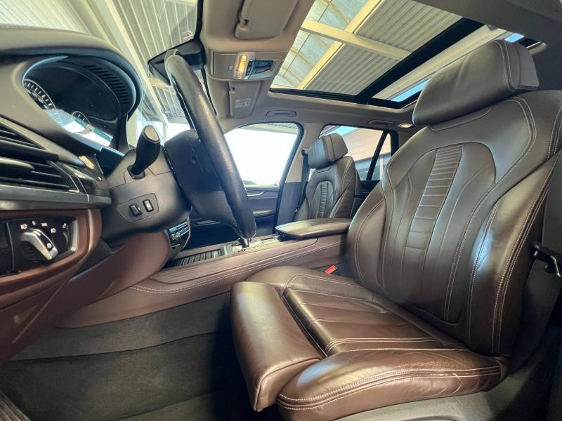 Occasion BMW X5 xDrive30dA 258ch Lounge Plus 2015 Saphirschwarz 26990 € à Forbach
