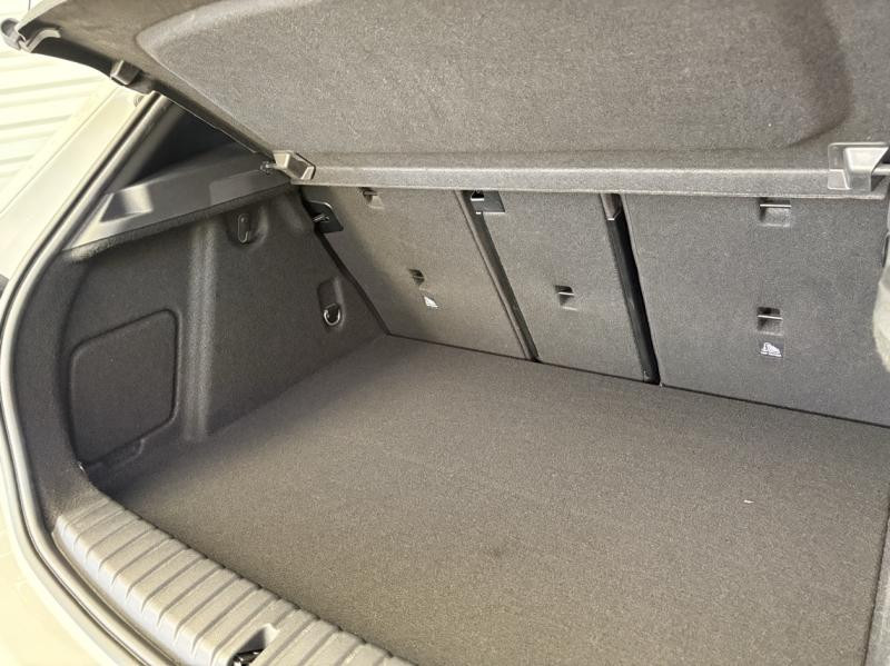 Used BMW Série 1 118dA 150ch M Sport 2020 Alpinweiss € 25990 in Forbach