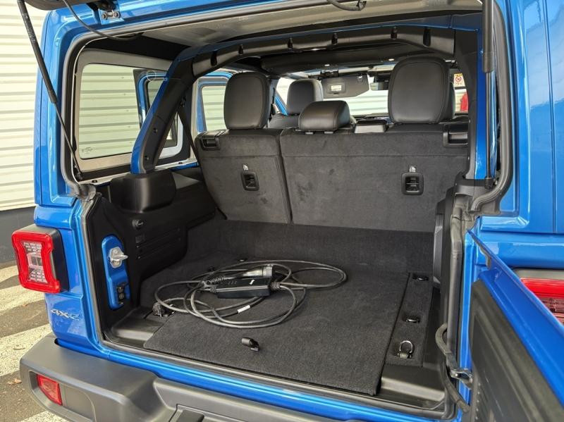 Occasion JEEP Wrangler 2.0 T 380ch 4xe Sahara Command-Trac MY23 2024 Hydro Blue 59990 € à Forbach