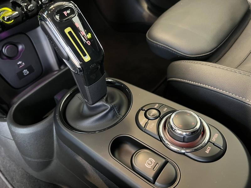 Occasion MINI Mini Cooper SE 184ch Edition Premium BVA 5CV 2022 British Racing Green 18990 € à Forbach