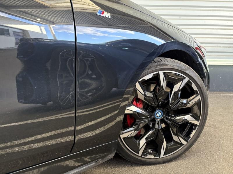 Occasion BMW Série 5 550e 489ch M Sport xDrive 2024 Saphirschwarz métallisé 77990 € à Forbach