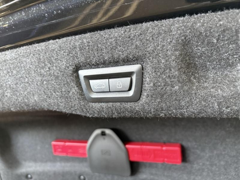 Occasion BMW Série 5 550e 489ch M Sport xDrive 2024 Saphirschwarz métallisé 77990 € à Forbach