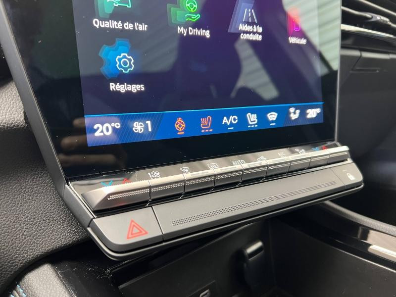 Used RENAULT Austral 1.2 E-Tech full hybrid 200ch Iconic esprit Alpine 2024 Gris Schiste mat/Toit Noir Etoilé € 32990 in Forbach