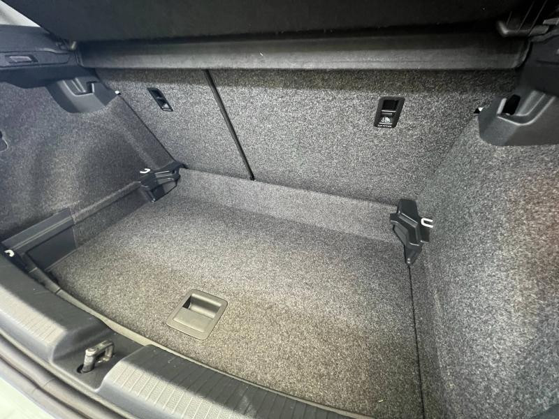 Used VOLKSWAGEN Polo 1.0 TSI 110ch R-Line DSG7 2021 Blanc Pur € 18990 in Forbach