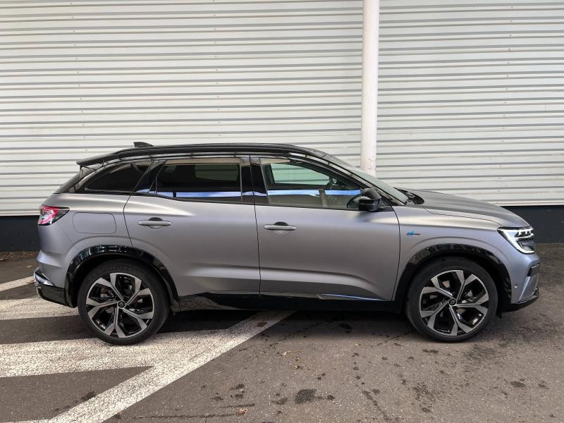 Used RENAULT Austral 1.2 E-Tech full hybrid 200ch Iconic esprit Alpine 2024 Gris Schiste mat/Toit Noir Etoilé € 32990 in Forbach