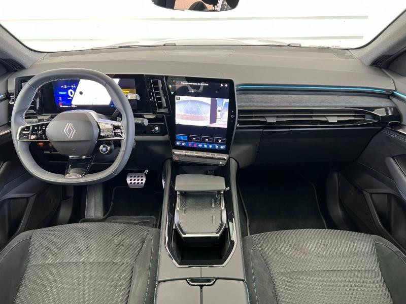 Used RENAULT Austral 1.2 E-Tech full hybrid 200ch Iconic esprit Alpine 2024 Gris Schiste mat/Toit Noir Etoilé € 32990 in Forbach