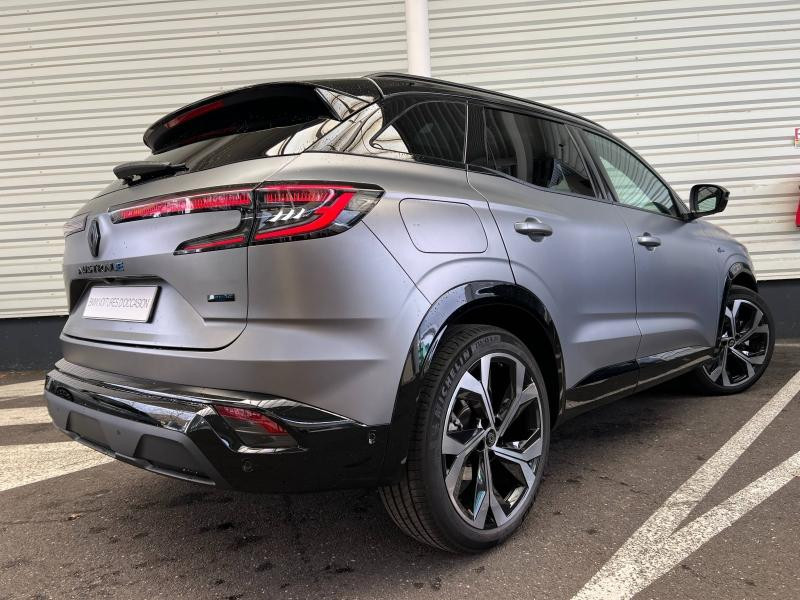 Used RENAULT Austral 1.2 E-Tech full hybrid 200ch Iconic esprit Alpine 2024 Gris Schiste mat/Toit Noir Etoilé € 32990 in Forbach