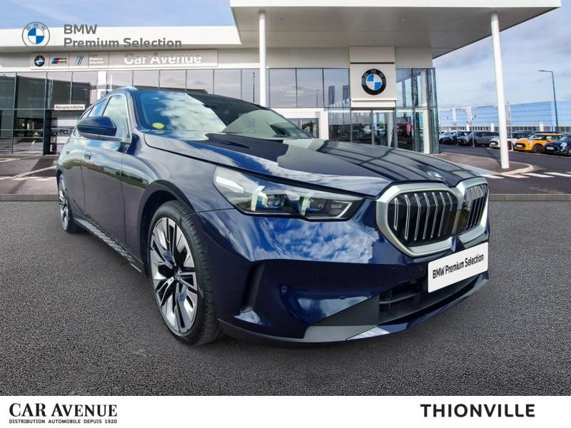 Occasion BMW Série 5 Touring 520dA 197ch xDrive 2024 BMW Individual Tanzaniteblau métallisé 65990 € à Terville