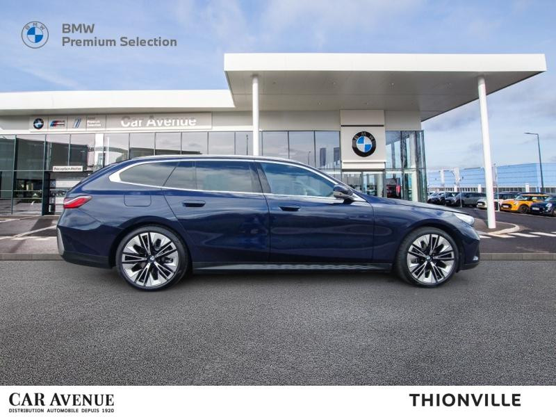 Occasion BMW Série 5 Touring 520dA 197ch xDrive 2024 BMW Individual Tanzaniteblau métallisé 65990 € à Terville