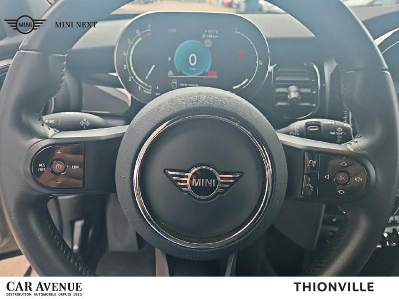 Occasion MINI Mini 5 Portes Cooper 136ch Edition Premium BVA7 2023 Rooftop Grey 26900 € à Terville