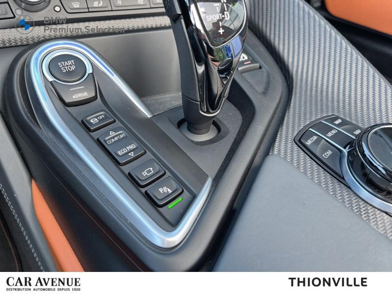 Occasion BMW i8 Roadster 374ch 2018 Crystal White nacré 110900 € à Terville