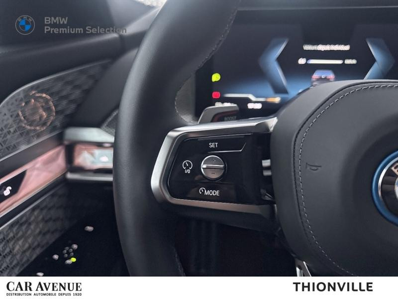 Occasion BMW i7 M70 xDrive 659ch M Performance 2023 Saphirschwarz métallisé 99900 € à Terville