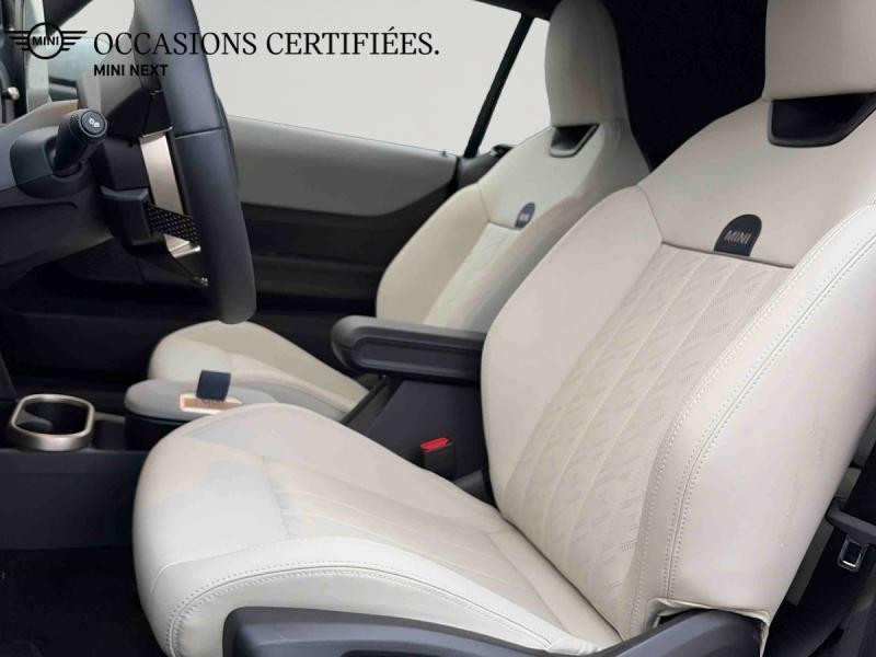 Used MINI Cabrio S 204ch Favoured DKG7 2025 Indigo Sunset Blue € 42900 in Terville