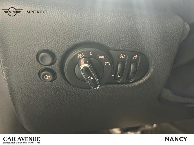 Occasion MINI Mini Cooper 136ch  Essential BVA7 2022 Argenté 23998 € à Nancy