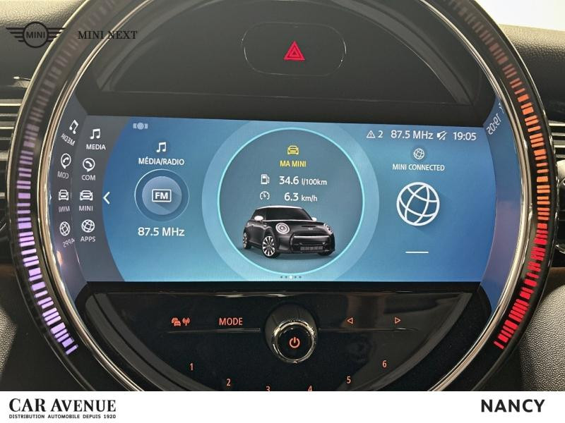 Occasion MINI Mini Cooper 136ch  Essential BVA7 2022 Argenté 23998 € à Nancy