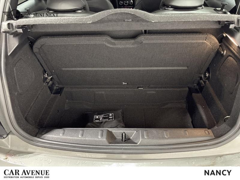 Occasion MINI Mini Cooper 136ch  Essential BVA7 2022 Argenté 24399 € à Nancy