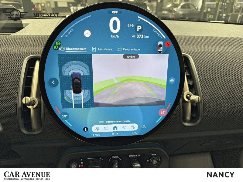 Used MINI Countryman SE 313ch Classic ALL4 2024 Indigo Sunset Blue € 42630 in Nancy