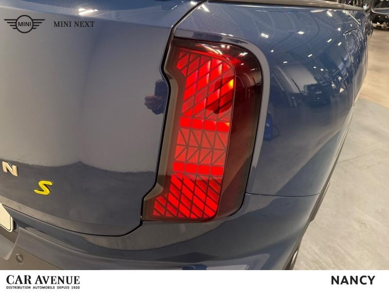 Used MINI Countryman SE 313ch Classic ALL4 2024 Indigo Sunset Blue € 42630 in Nancy