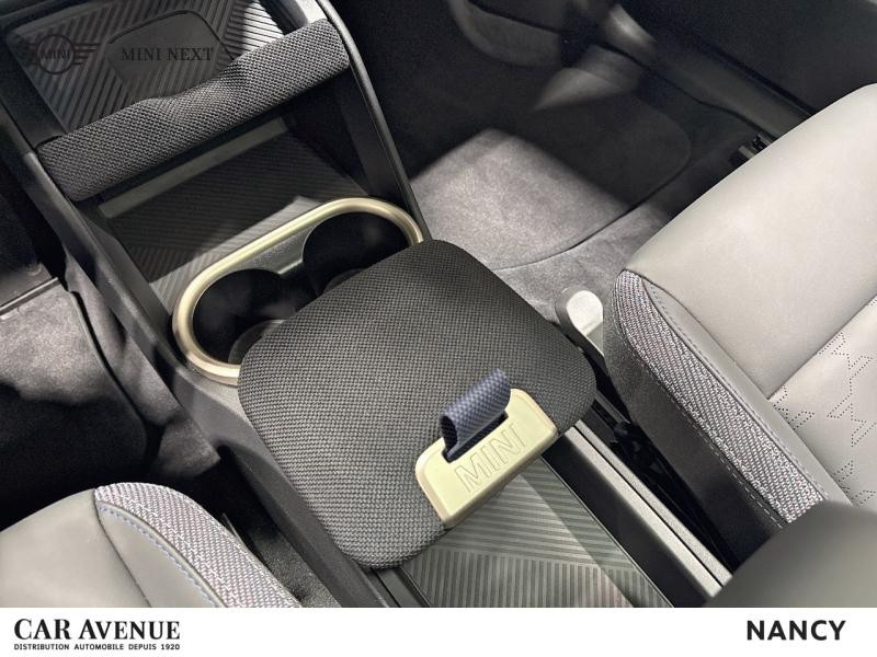 Used MINI Countryman SE 313ch Classic ALL4 2024 Indigo Sunset Blue € 42630 in Nancy