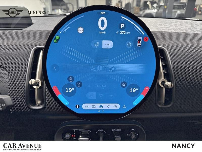 Used MINI Countryman SE 313ch Classic ALL4 2024 Indigo Sunset Blue € 42630 in Nancy