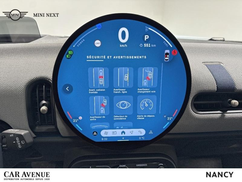 Used MINI Cooper 5 Portes C 156ch Favoured DKG7 2025 Nanuq White € 33999 in Nancy