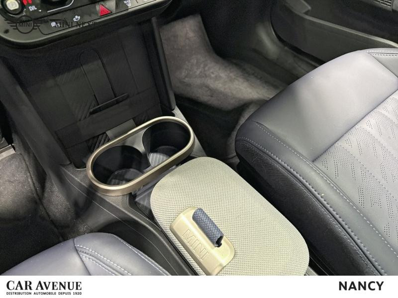 Used MINI Cooper 5 Portes C 156ch Favoured DKG7 2025 Nanuq White € 33999 in Nancy