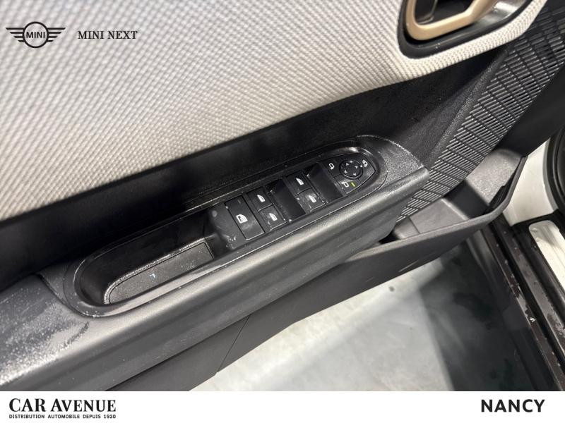 Used MINI Cooper 5 Portes C 156ch Favoured DKG7 2025 Nanuq White € 33999 in Nancy