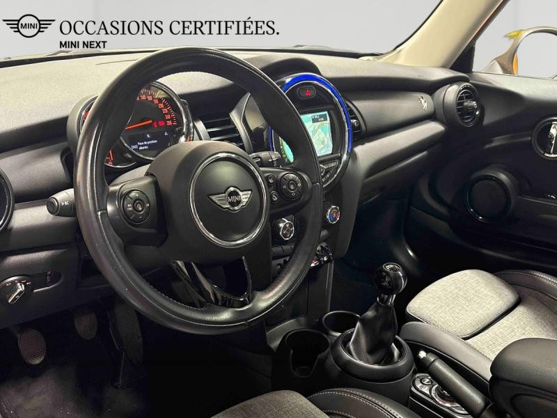 Used MINI Mini One 102ch Blackfriars 2017 Volcanic Orange € 14990 in Nancy