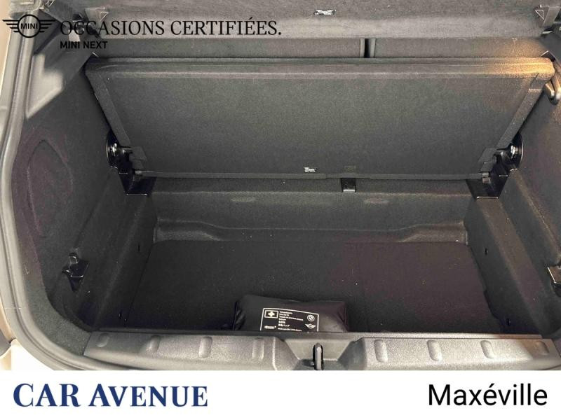 Occasion MINI Mini 5 Portes Cooper 136ch Edition Premium BVA7 2023 Rooftop Grey 25989 € à Nancy