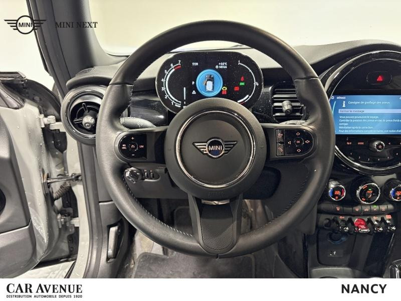 Used MINI Mini Cooper 136ch  Essential BVA7 2022 Argenté € 24349 in Nancy