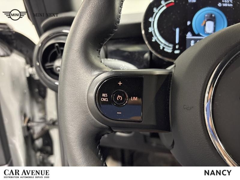 Used MINI Mini Cooper 136ch  Essential BVA7 2022 Argenté € 24349 in Nancy