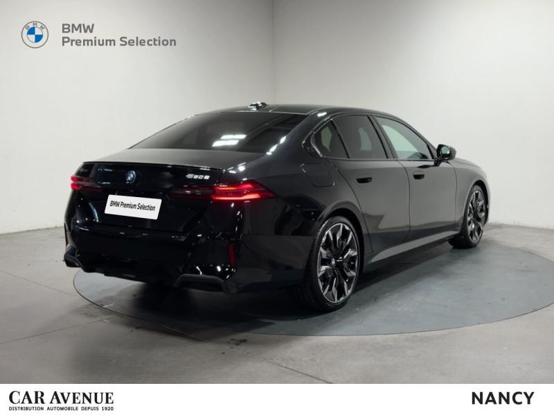 Occasion BMW Série 5 550e 489ch M Sport xDrive 2025 Saphirschwarz métallisé 99890 € à Nancy