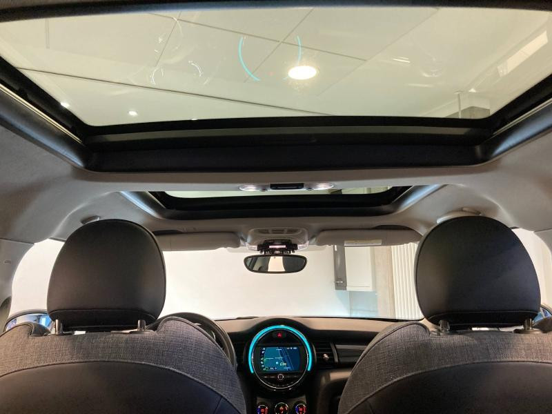 Occasion MINI Mini 5 Portes Cooper 136ch  Edition Greenwich BVA7 2021 White Silver 22990 € à Épinal