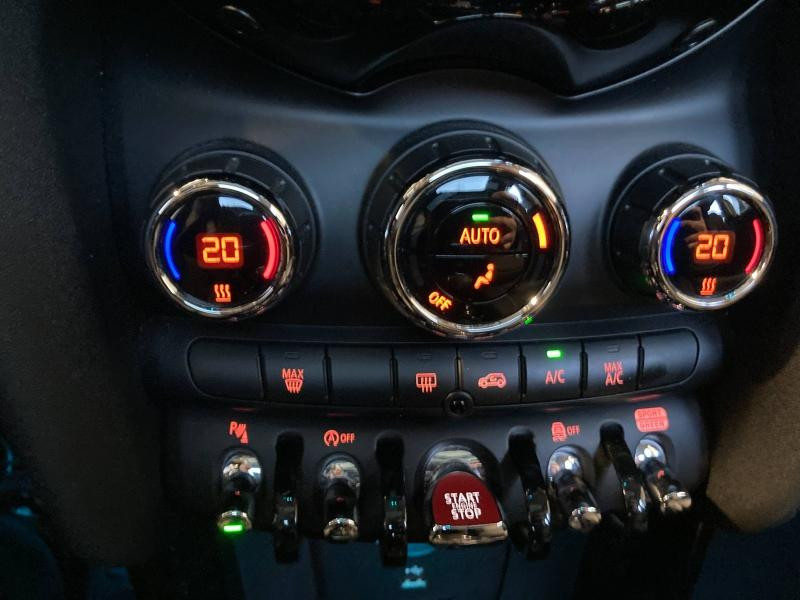 Occasion MINI Mini 5 Portes Cooper 136ch  Edition Greenwich BVA7 2021 White Silver 22990 € à Épinal