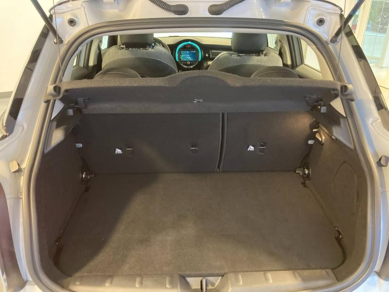 Occasion MINI Mini 5 Portes Cooper 136ch  Edition Greenwich BVA7 2021 White Silver 22990 € à Épinal
