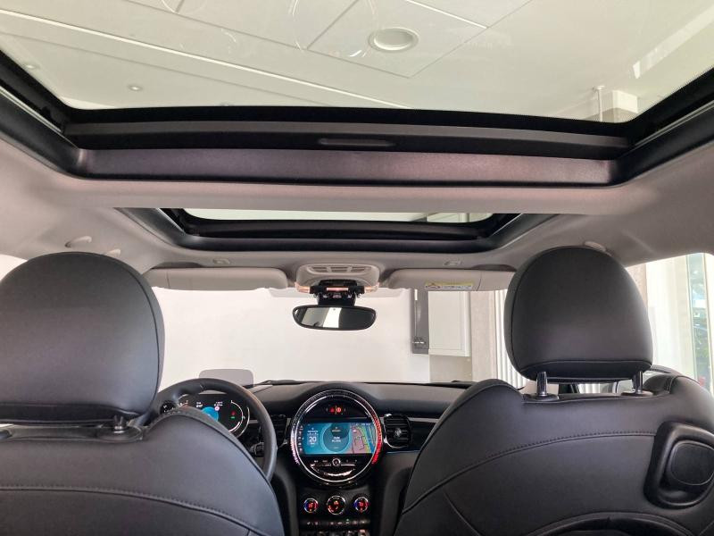 Occasion MINI Mini Cooper 136ch Edition Camden BVA7 2022 Moonwalk Grey 24990 € à Épinal