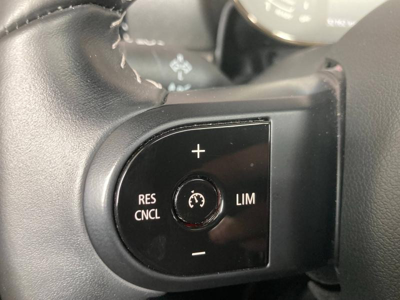 Occasion MINI Clubman Cooper 136ch Knightsbridge BVA7 2022 Moonwalk Grey 25990 € à Épinal