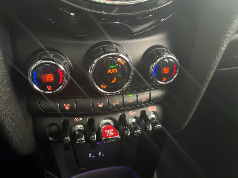 Occasion MINI Mini 5 Portes Cooper 136ch Edition Greenwich BVA7 109g 2020 Moonwalk Grey 19490 € à Épinal