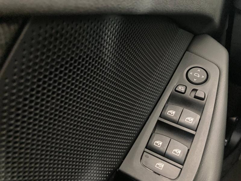 Occasion BMW Série 1 118dA 150ch Business Design 8cv 2021 Saphirschwarz métallisé 24990 € à Épinal