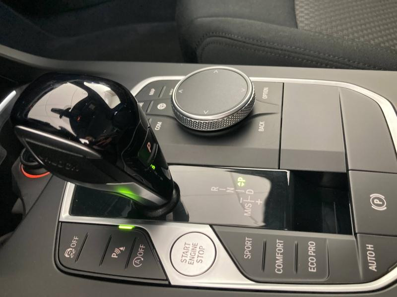 Occasion BMW Série 1 118dA 150ch Business Design 8cv 2021 Saphirschwarz métallisé 24990 € à Épinal