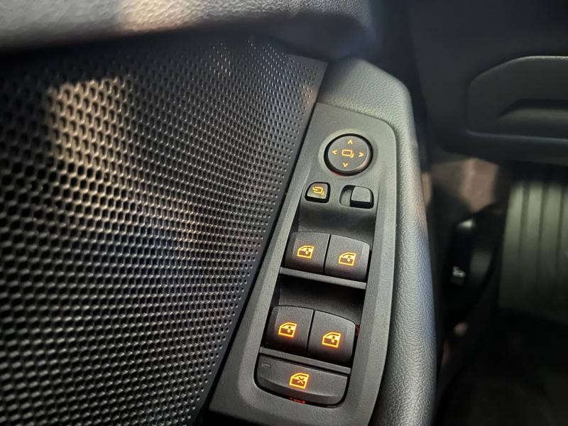 Used BMW Série 1 118d 150ch Business Design 8cv 2021 Saphirschwarz métallisé € 24990 in Épinal