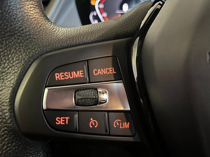 Used BMW Série 1 118d 150ch Business Design 8cv 2021 Saphirschwarz métallisé € 24990 in Épinal