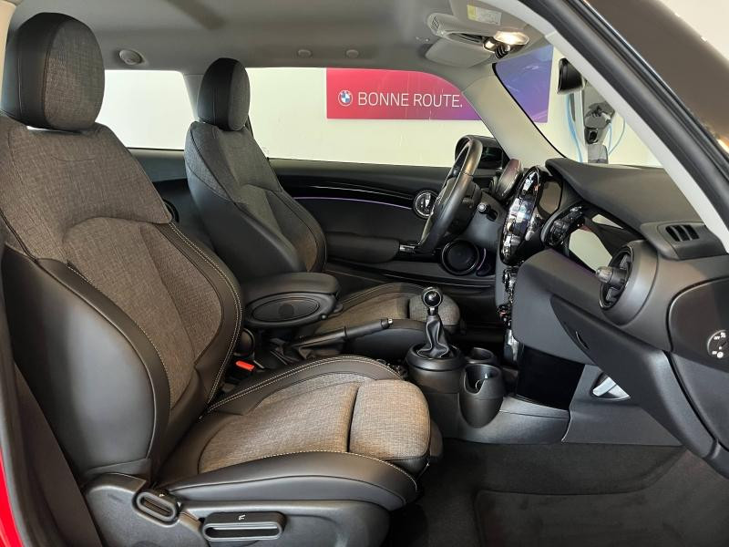 Used MINI Mini Cooper 136ch Classic 2022 Chili Red € 22990 in Épinal