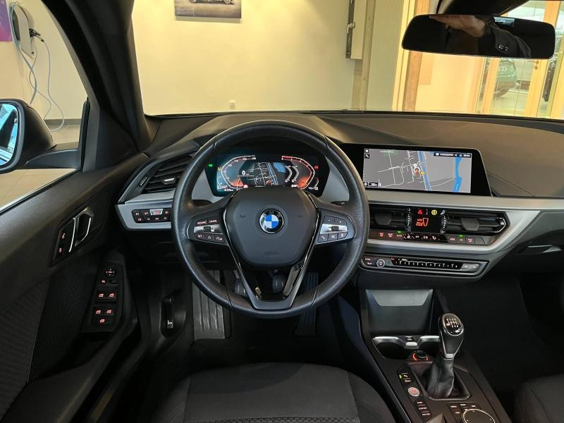 Used BMW Série 1 118d 150ch Business Design 8cv 2021 Saphirschwarz métallisé € 24990 in Épinal
