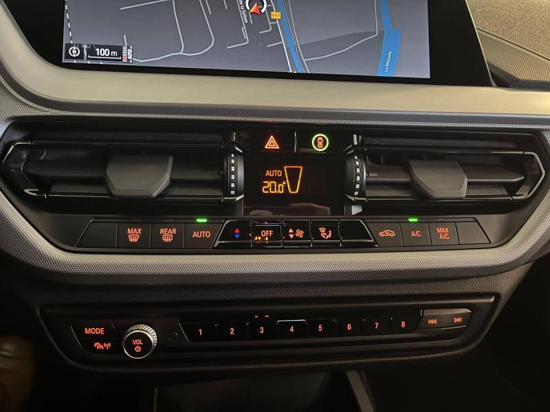Used BMW Série 1 118d 150ch Business Design 8cv 2021 Saphirschwarz métallisé € 24990 in Épinal