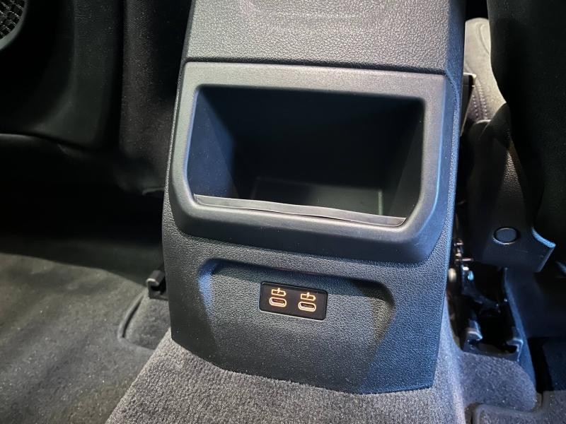 Used BMW Série 1 118d 150ch Business Design 8cv 2021 Saphirschwarz métallisé € 24990 in Épinal