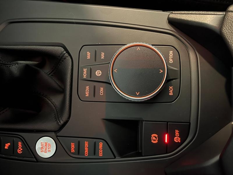 Used BMW Série 1 118d 150ch Business Design 8cv 2021 Saphirschwarz métallisé € 24990 in Épinal